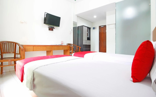 RedDoorz @ Turangga Sari