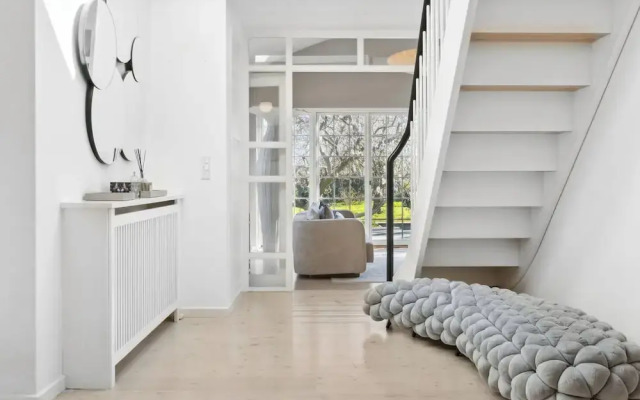 Sanders Swan - Marvellous Villa Close to the Center of Copenhagen