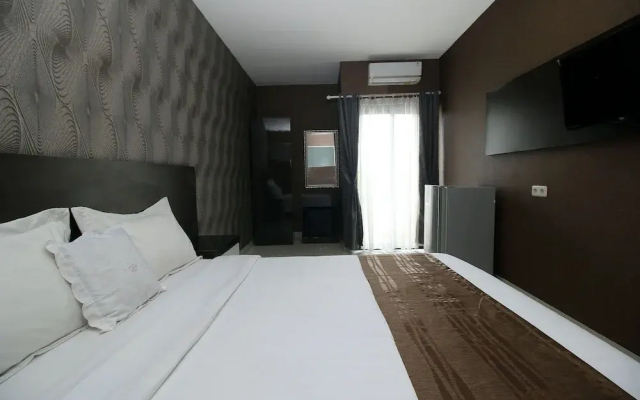 Arotel BSD