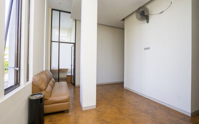 Pondok Indah Homestay by ecommerceloka