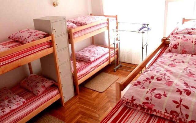 DLux Kiev Hostel