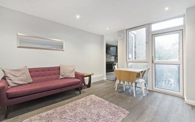 Citadel Apartments Bath Court