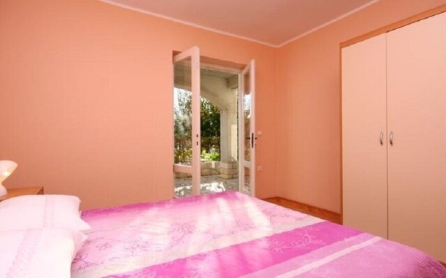 Per - Comfortable Family Apartments - A1