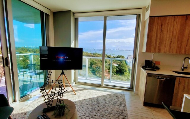 Design District Bay View Cielo Stays