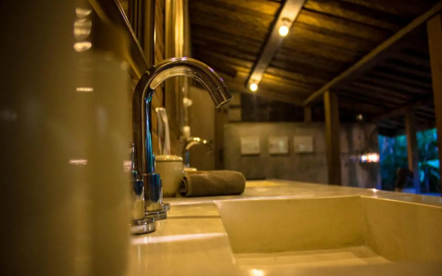 WAHYU Joglo Seminyak Lux