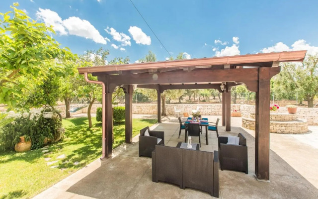 Trullo del Mandarino con piscina