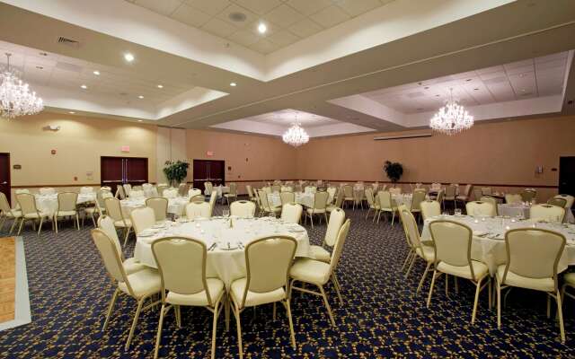 Best Western Plus Ticonderoga Inn & Suites