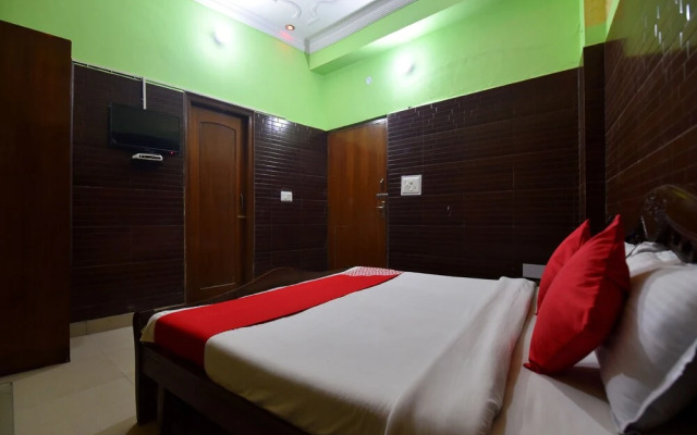 OYO 28146 Hotel Virsa