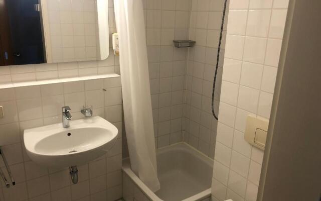 Apartment 31