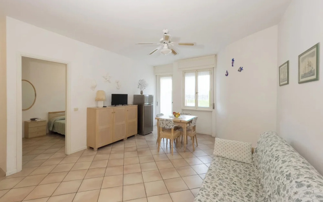 Spacious Flat Only 150mt From the Beach