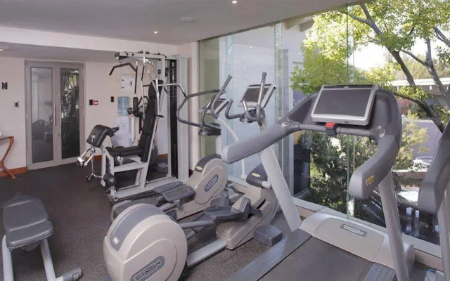 Moloko Executive Apartments & Hotel