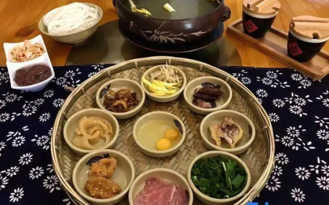 Shude hall Inn in Jianshui