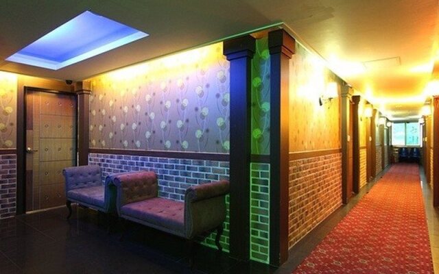 Welltime Motel Gumi