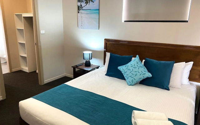 Cityville Luxury Apartments & Motel