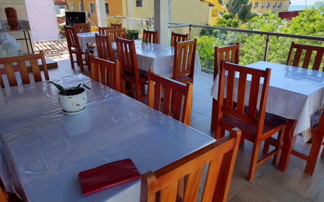 Pousada Camburi Star