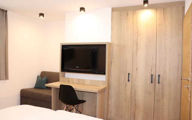 Ciasa Cir Apartments