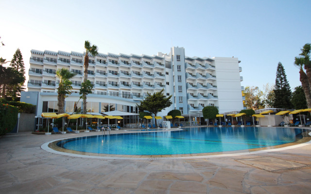 Papouis Protaras Hotel