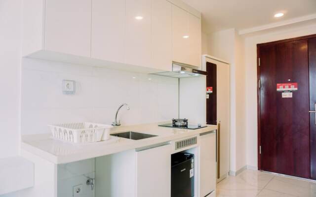 Warm And Simply Studio Room Sky House Alam Sutera Apartment