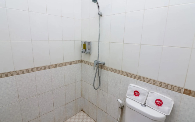 Nida Rooms Dewi Sartika 30 Tuban Kuta at Surya Inn