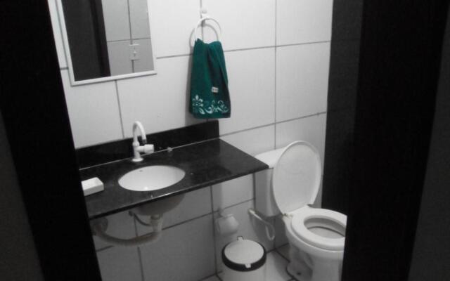 Casa do Mochileiro Airport Hostel