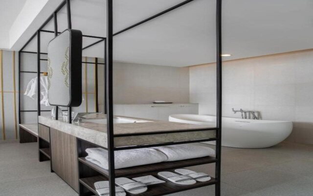 Hotel Santika Premiere Padang