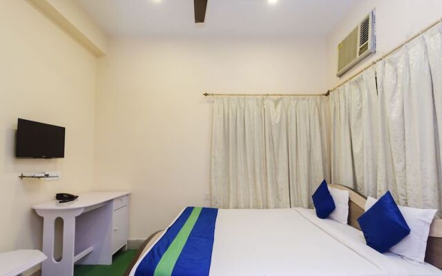 OYO 8998 Hotel Aayash