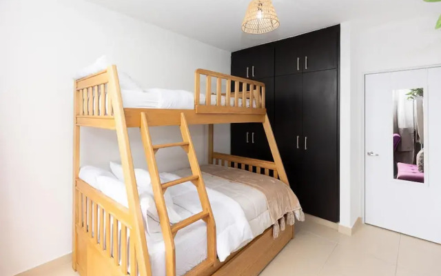 The Farallon Beach Condo by Acomodo