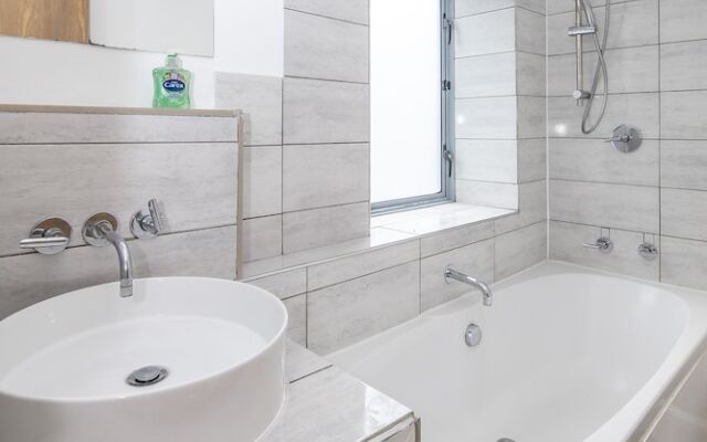 Mews House Next to Brighton Beach