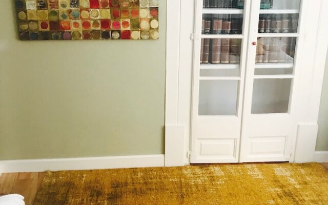 LUXa Charmhouse Hotel