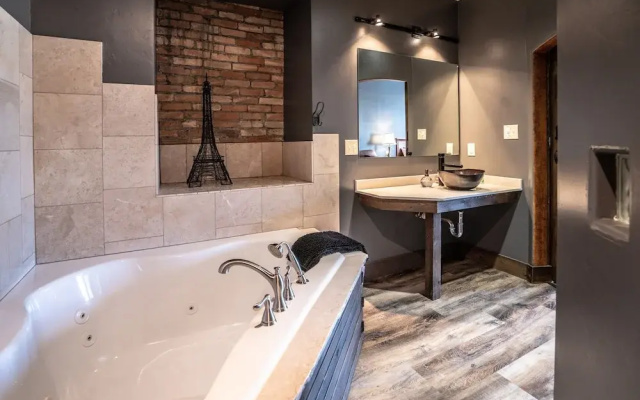 Rundle Suites