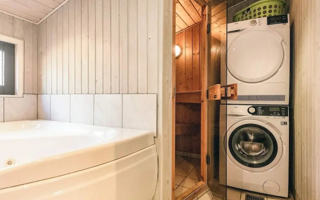 6 Person Holiday Home in Spottrup-by Traum
