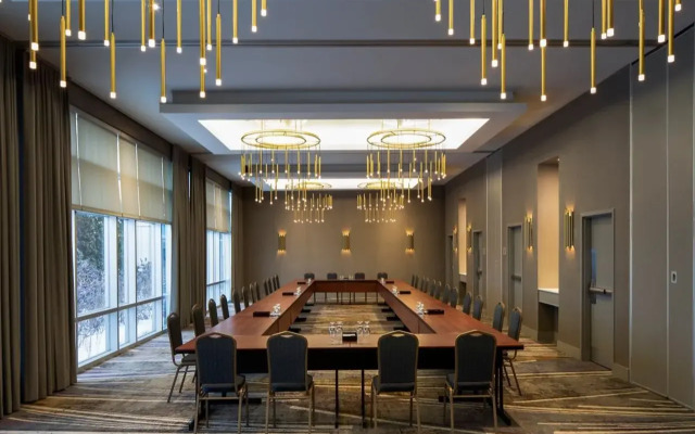 Courtyard by Marriott Montreal Airport
