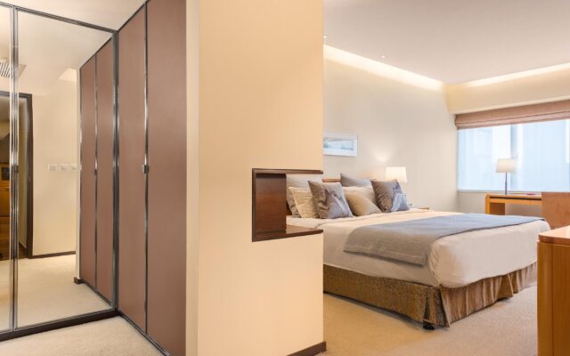 Shanghai Centre Serviced Apartment