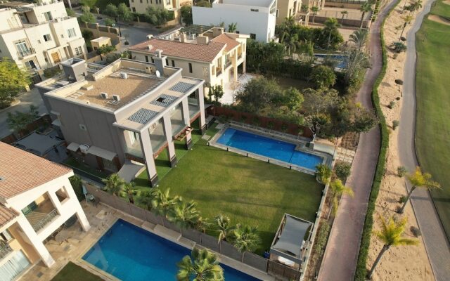 Villa with pool