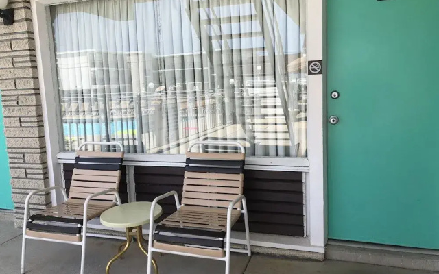 Panoramic Motel & Apartments