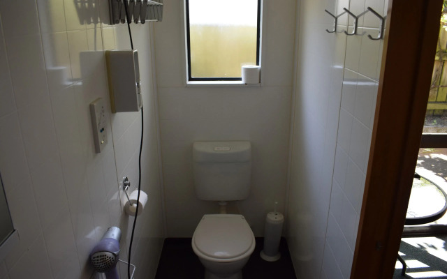 Rainbow Lodge - Hostel