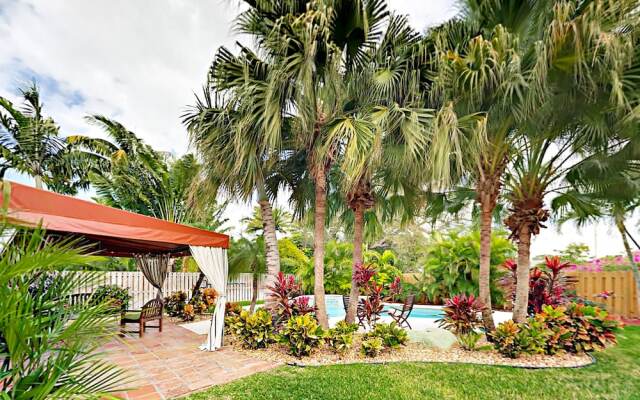 Las Olas Oasis - 3 Br Home