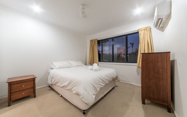 Penny's QLD Palace