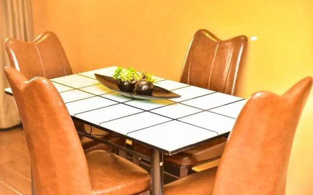 Four Vins Hotel & Apartments