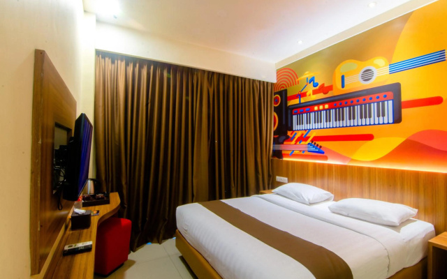 Front One Hotel Purwodadi