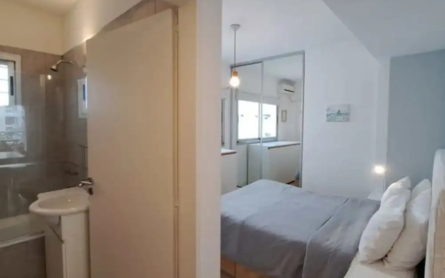 Bollini Terrace 2BR With Balcony in Recoleta