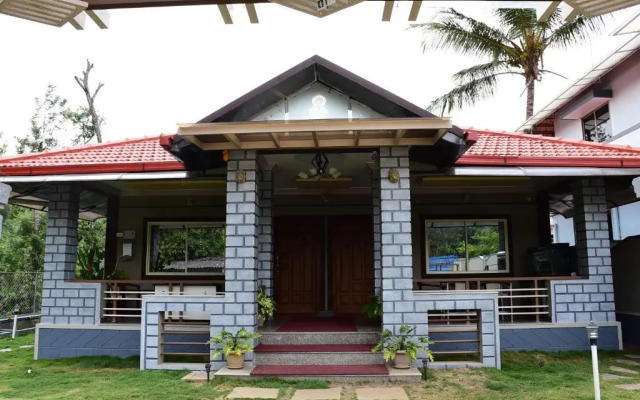 Srinikethana Home Stay with Swimming Pool