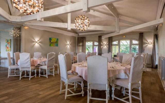 Logis Hôtels- Hôtel et Restaurant Domaine de Fompeyre