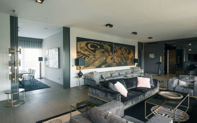 Monbijou Penthouse By Suite.030