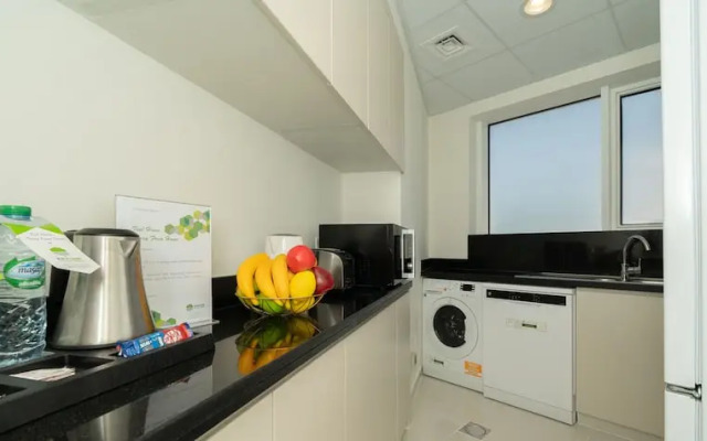 Carson Elegant Living in One Bedroom