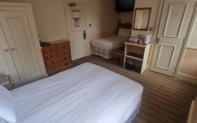 The Oak Hotel