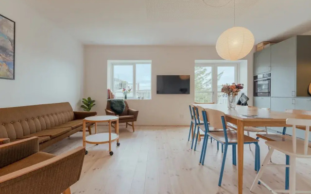 Charming Central Tórshavn Retreat - 2Br Apartment
