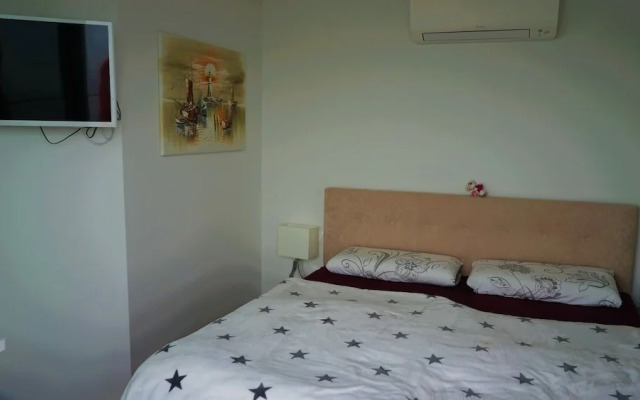 Schwimmendes Ferienhaus Robby II