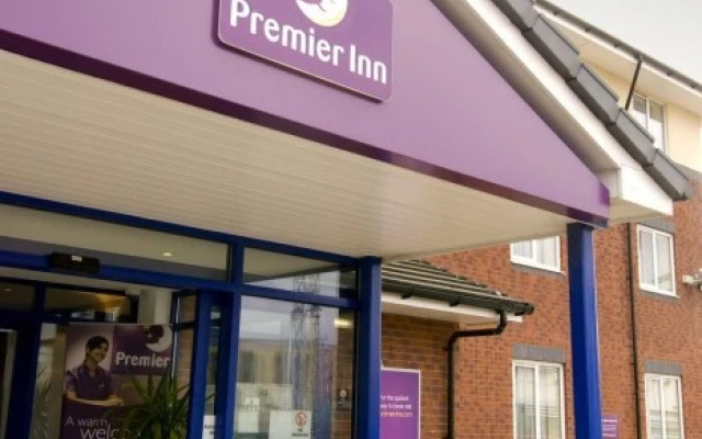 Premier Inn Warrington Central North