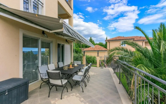 Apartment Family Heritage